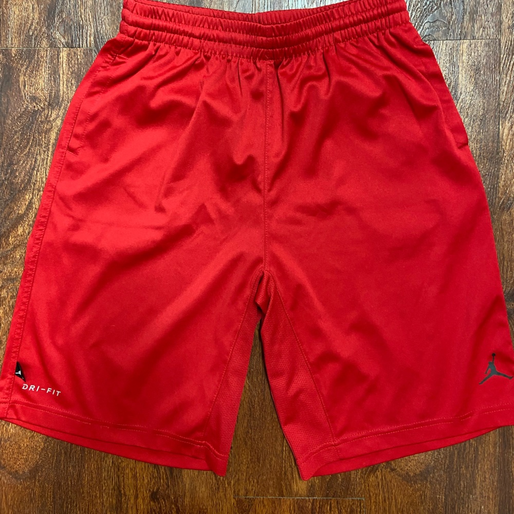 Youth XL Nike dri fit Michael Jordan shorts